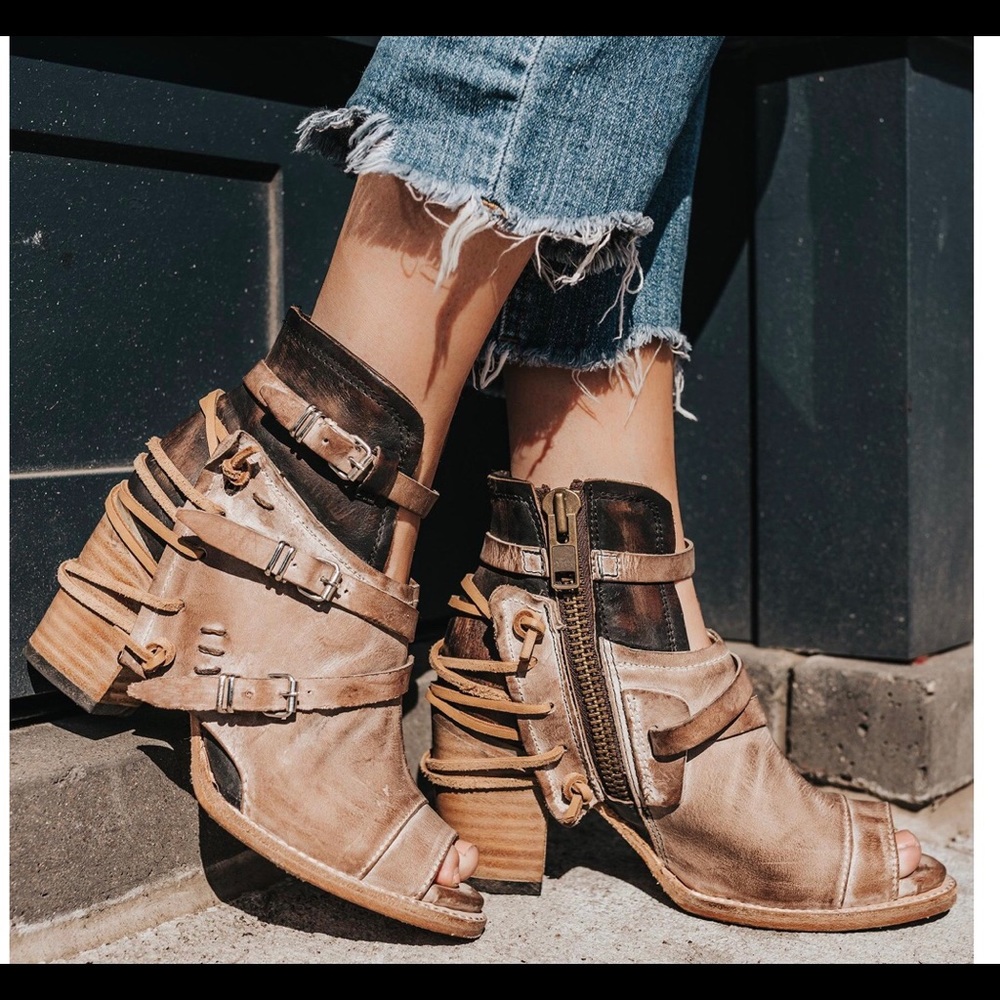 BNIB Freebird Carter Booties 👀 🔥